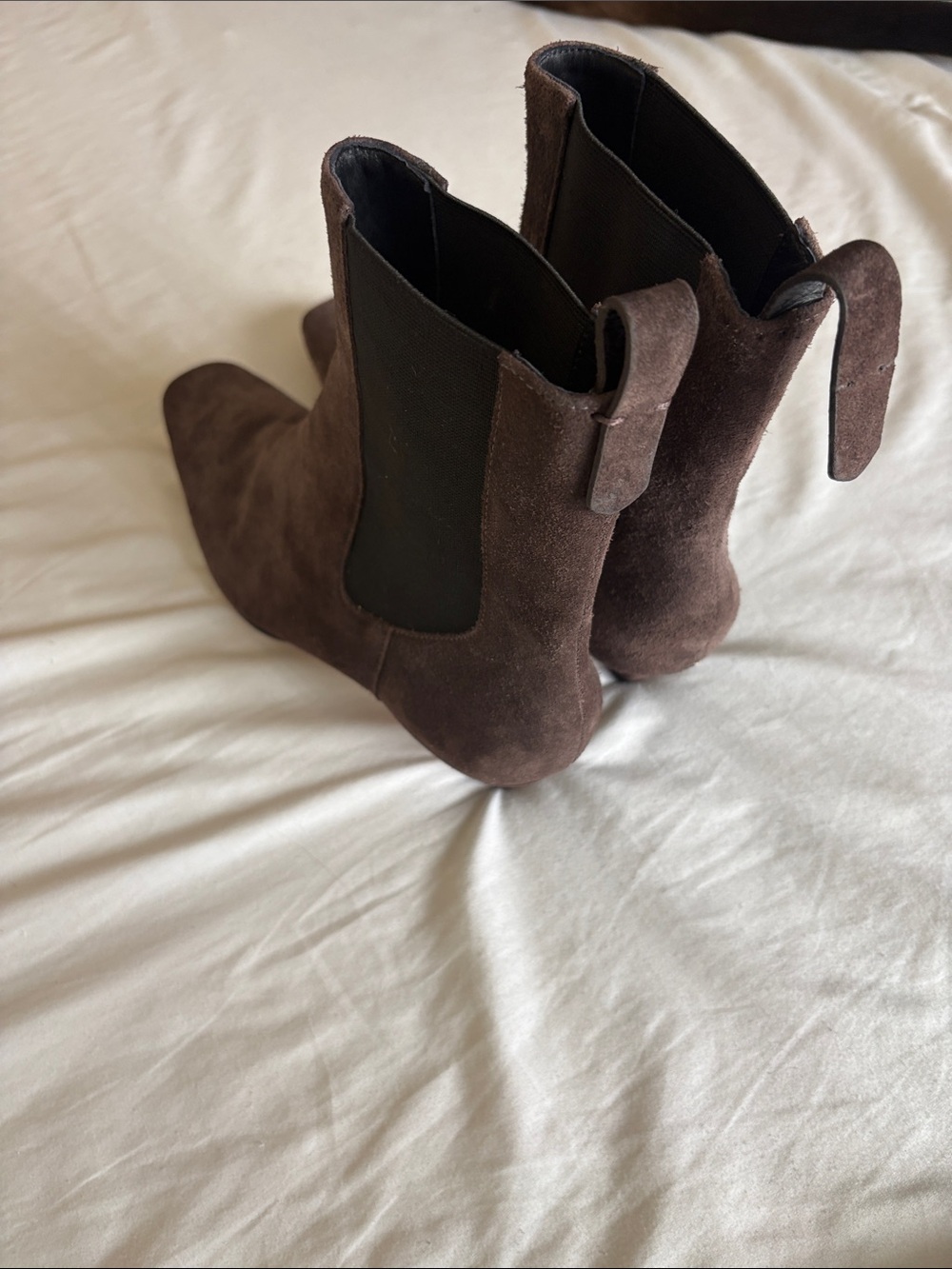 Reformation Dark Brown Suede Chelsea Kitten Heel Boots - Picture 4 of 5